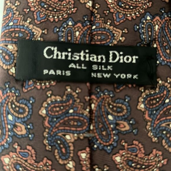 CHRISTIAN DIOR PARIS  ALL  SILK‎ TIES - Picture 7 of 9